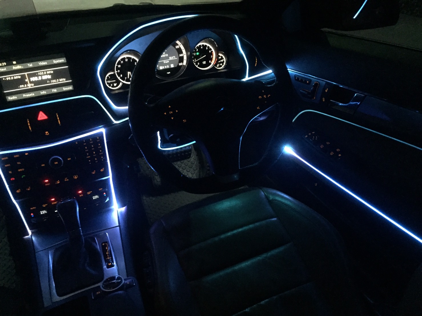 Ambient Light ไฟแต่งในห้องโดยสาร Mazda2 2015-2019